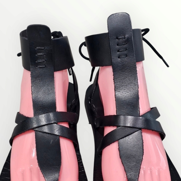 FREE PEOPLE Vacation Day Wrap Black Leather Gladiator Flat Sandals 38/8M - Picture 8 of 10